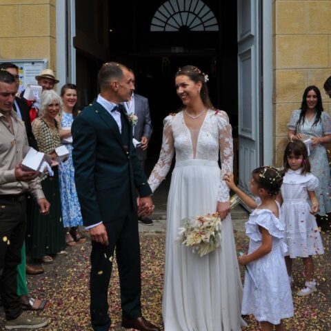 B1E3EE5F-3F15-495C-AAC4-7693B2E7C830