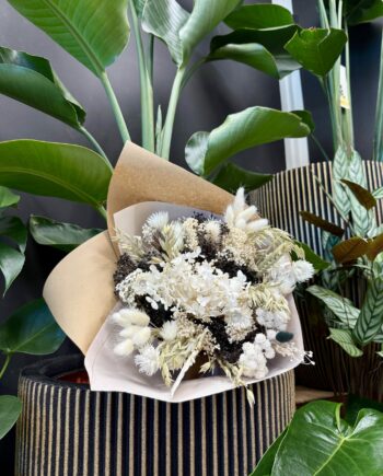 bouquet sec crème et noir taille l